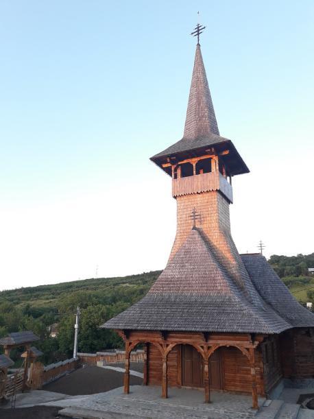 Biserica „Sfinții Împărați Constantin și Elena” - Dancaș Biserica „Sfinții Împărați Constantin și Elena” - Dancaș