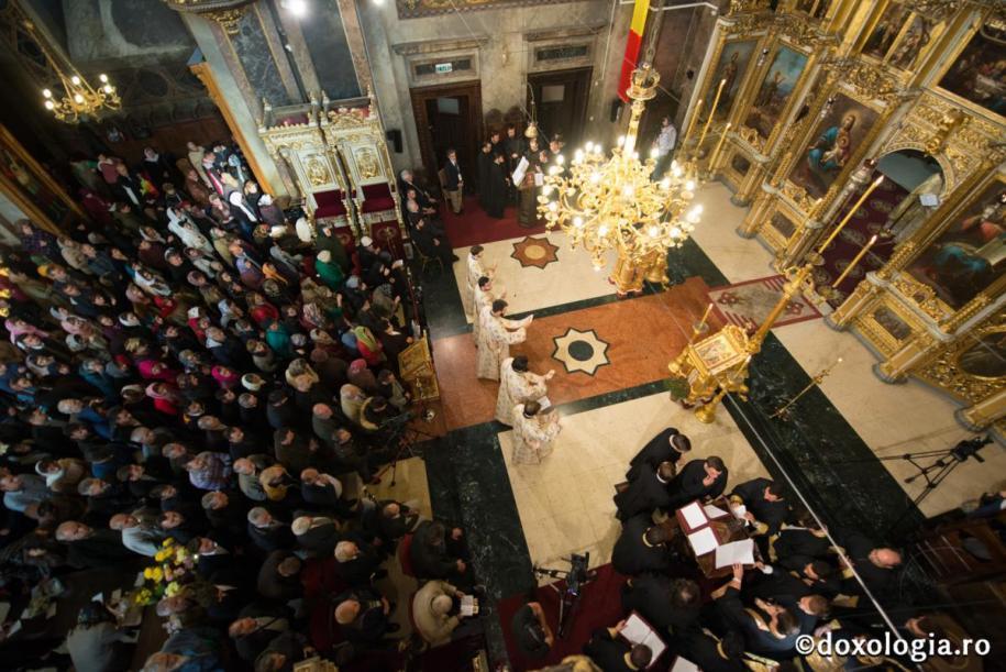 Liturghie în cadrul Festivalului de Muzică Bizantină de la Iași/ Fotografii: Tudorel Rusu/ Oana Nechifor