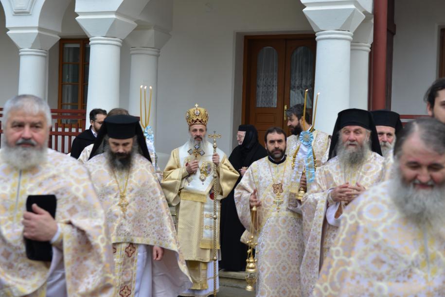 IPS Mitropolit Teofan la Mănăstirea Agapia/ Foto: Lucian Ducan