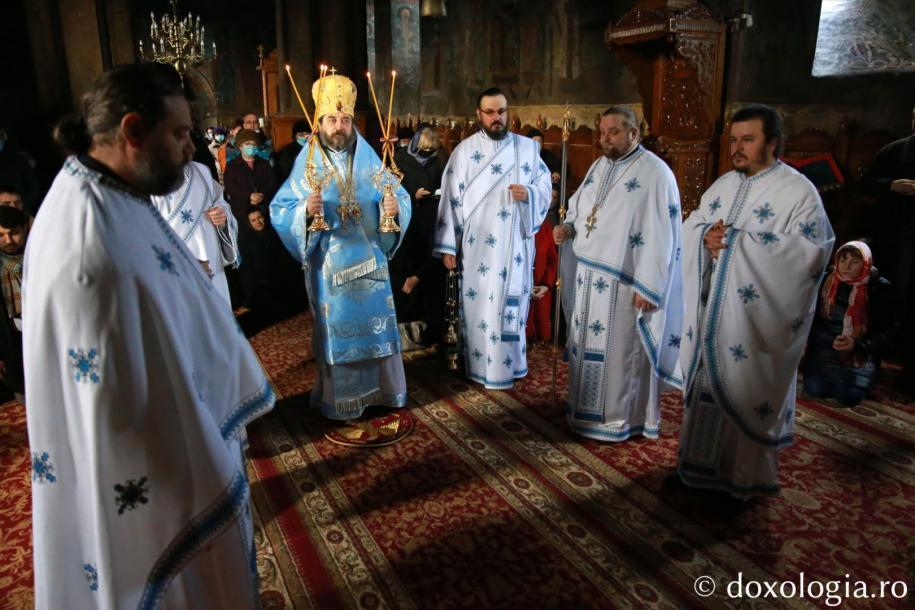 Sâmbăta Sfântului Teodor la Mănăstirea Cetățuia. PS Nichifor: „Să avem încredințarea că Dumnezeu ne va da înțelepciune” / foto: Flavius Popa
