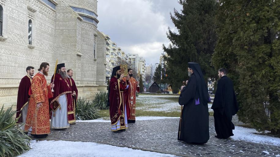 PPS Părinte Nichifor Botoșăneanul a săvârșit Liturghia Darurilor mai înainte sfințite la Mănăstirea „Sfinții Trei Ierarhi”