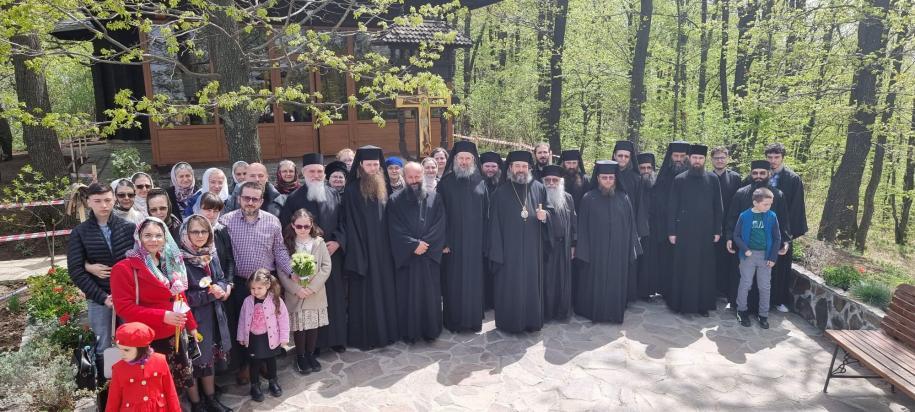 Vecernia Învierii la Mănăstirea Sângeap-Basaraba