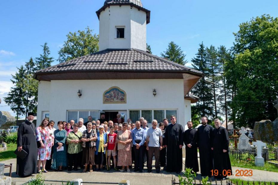 Fotografie de grup-cateheze demonstrative în Protopopiatul Târgu Neamț