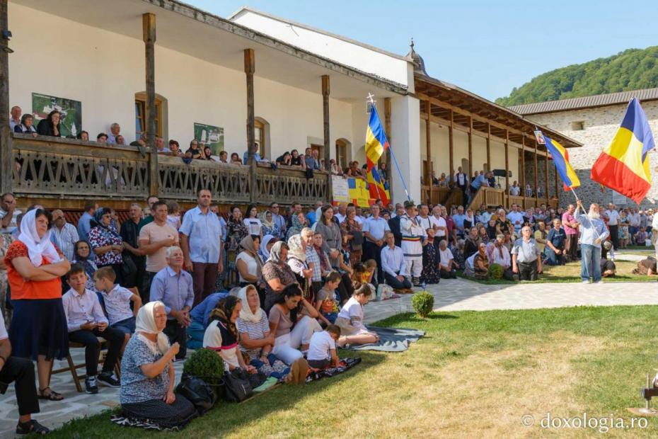 Moment din Sfânta Liturghie / Foto: Mihail Vrăjitoru