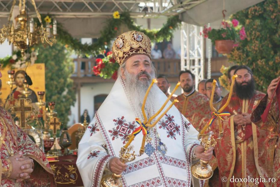 Moment din Sfânta Liturghie / Foto: Mihail Vrăjitoru