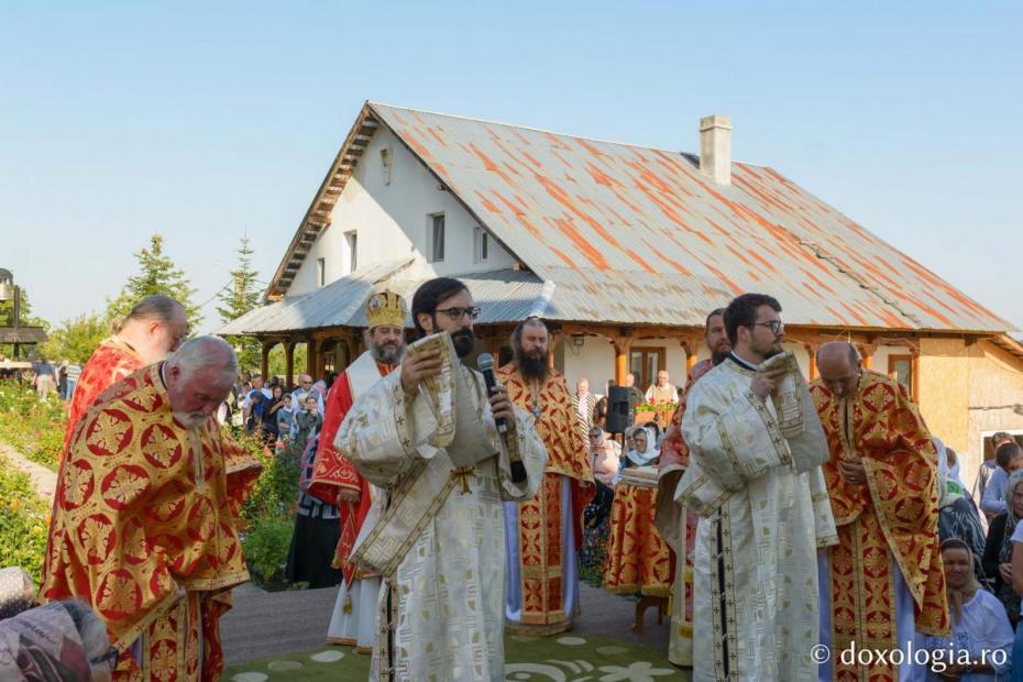 Moment din Sfânta Liturghie / Foto: Mihail Vrăjitoru