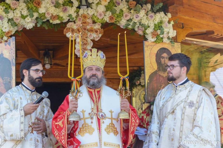 Moment din Sfânta Liturghie / Foto: Mihail Vrăjitoru