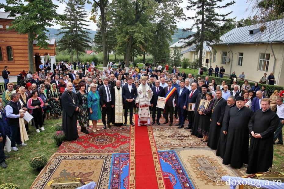 Capela Unității Medico-Sociale din Răducăneni a fost înveșmântată în har / Foto: Flavius Popa