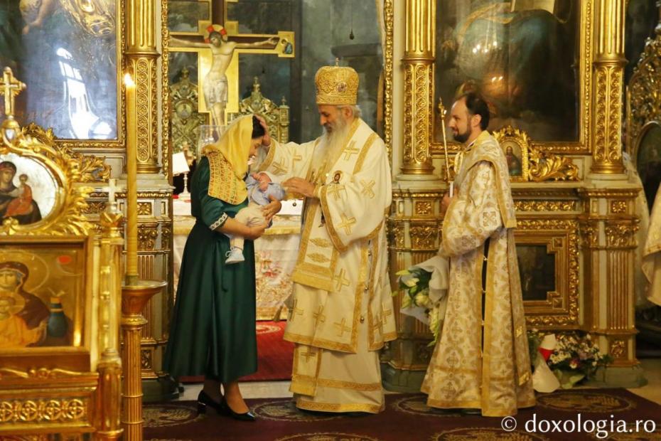 Asist. dr. Bogdan-Vlăduț Brînză a fost hirotonit de IPS Teofan întru diacon / Foto: Flavius Popa