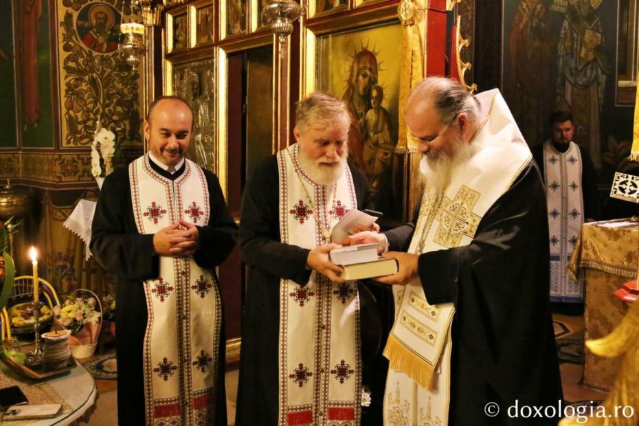 PS Ignatie, Episcopul Hușilor, la hramul Bisericii „Sfânta Parascheva” din Păcurari - Iași / Foto: Flavius Popa