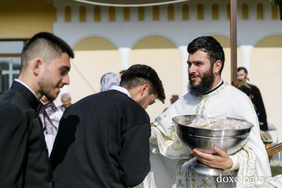 Noul paroh al comunității din Podolenii de Sus / Foto: pr. Silviu Cluci