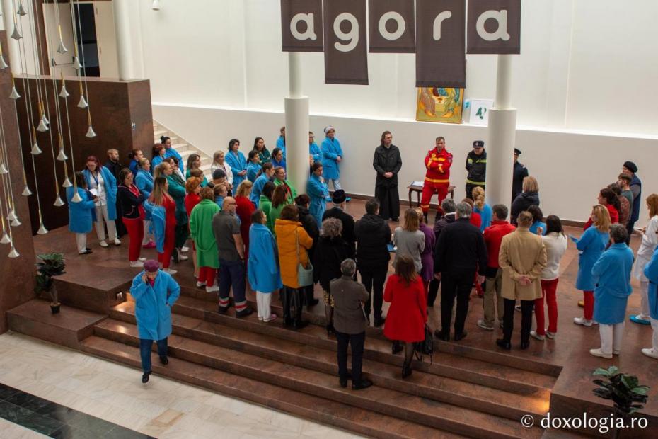 Instructaj ISU pentru angajați din cadrul Centrului Eparhial Iaşi / Foto: Mihail Vrăjitoru