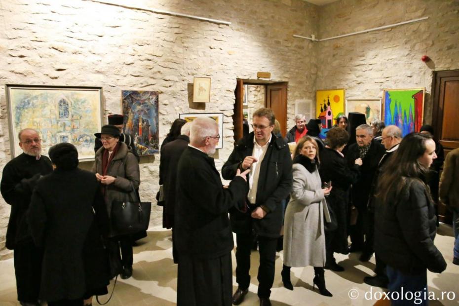 Public prezent la inaugurarea Muzeului Mănăstirii Frumoasa / Foto: Flavius Popa