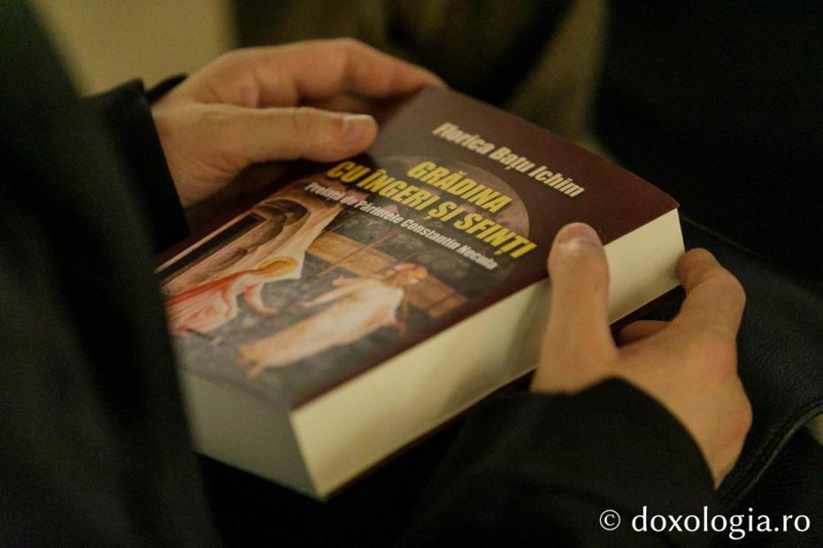 Lansare de carte în prezența autorului pr. Dumitru Ichim / Foto: Pr. Silviu Cluci