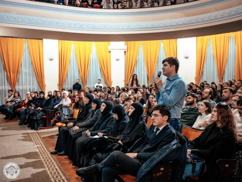 Membrii ASCOR Iași au organizat ultima conferință din Postul Crăciunului / Foto: Alexandru Ștefănescu