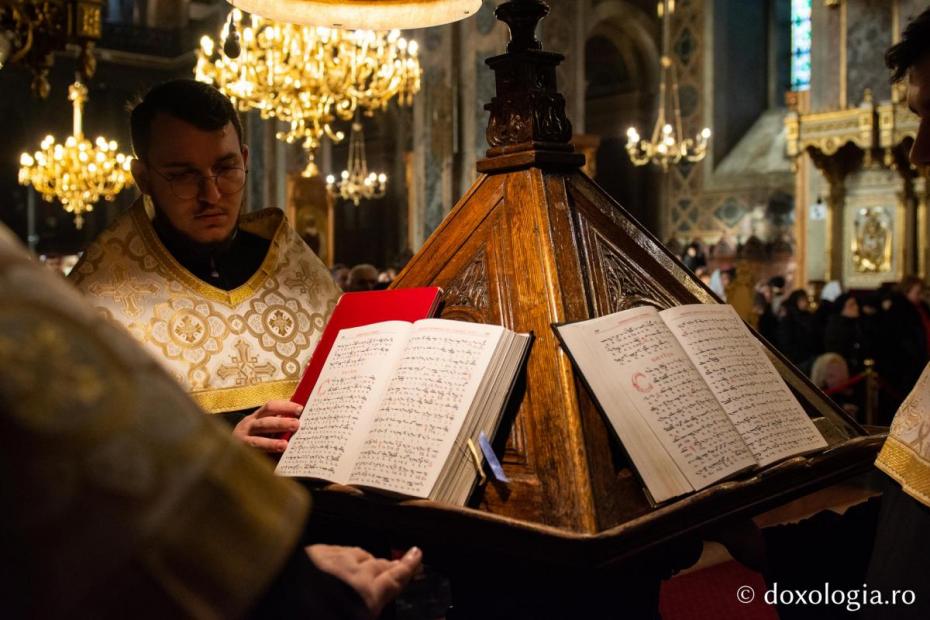 Rugăciune și binecuvântare în prima zi din 2024, la Catedrala Mitropolitană din Iași / Foto: Mihail Vrăjitoru