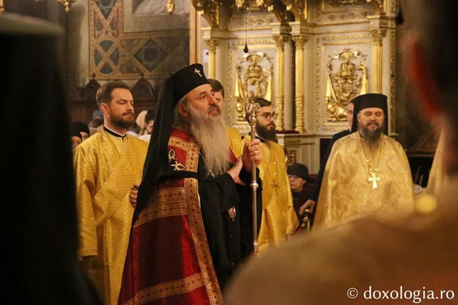 IPS Părinte Mitropolit Teofan, la Catedrala Mitropolitană din Iași, în prima zi de Crăciun / Foto: Flavius Popa