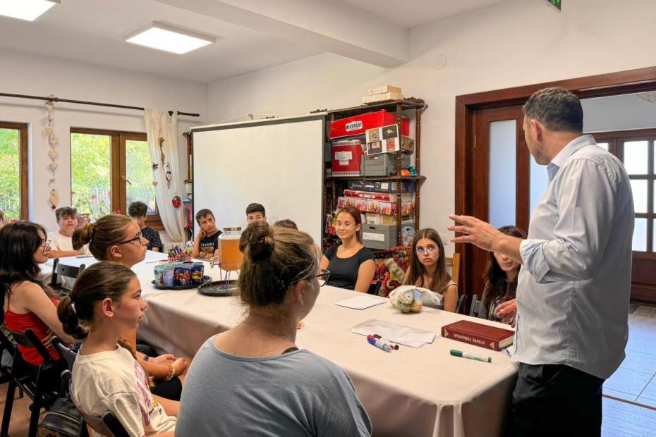 O lume mai bună se clădește prin tineri | Concursul de proiecte adresat tinerilor din Arhiepiscopia Iașilor