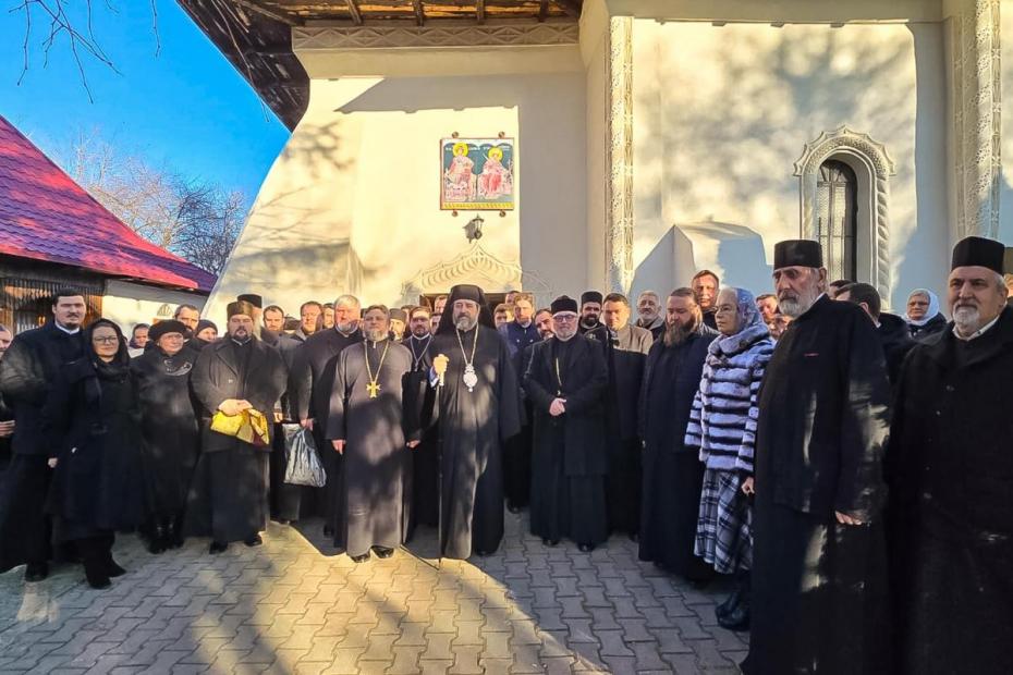 Ședința preoților din Protopopiatul Săveni, prezidată de Preasfințitul Părinte Nichifor Botoșăneanul / Foto: Ionuț Plugarașu