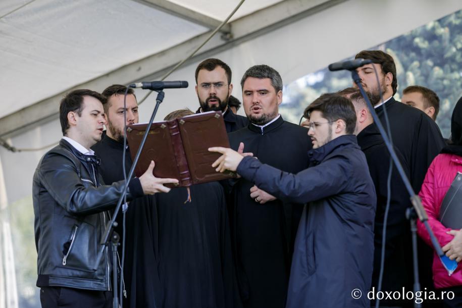 Foto: Oana Nechifor / Uniți în rugăciune, la Hramul Sfintei Cuvioase Parascheva de la Iași
