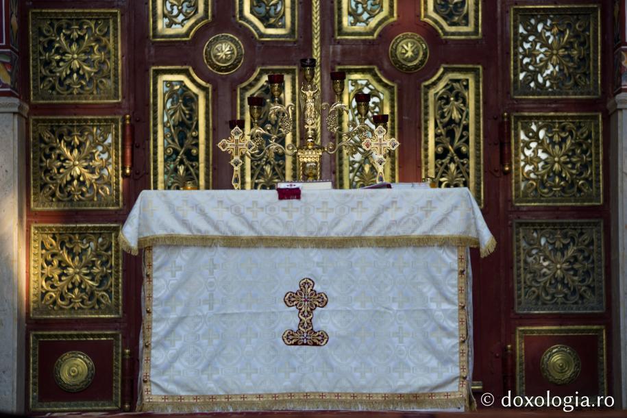 Priveghere în cinstea Sfântului Cuvios Ioan Iacob de la Neamț – 4 august 2020 / Foto: Bogdan Bulgariu Priveghere în cinstea Sfântului Cuvios Ioan Iacob de la Neamț – 4 august 2020 / Foto: Bogdan Bulgariu