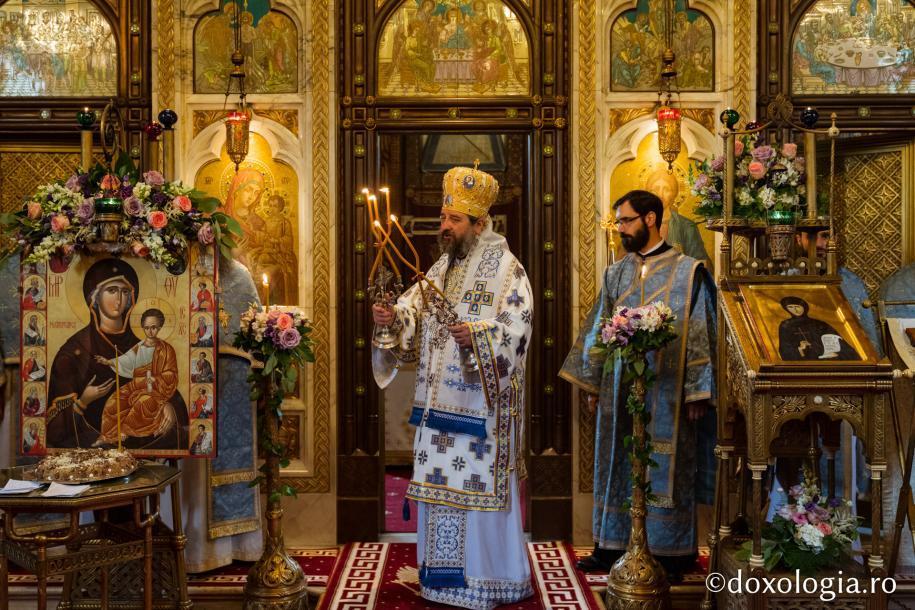 Sfânta Liturghie la Mănăstirea Sfinții Trei Ierarhi – 380 de ani de la aducerea la Iași a moaștelor Sfintei Parascheva / Foto: Bogdan Bulgariu