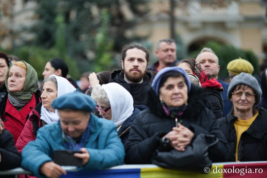 Glas de rugăciune și mărturisire, la Hramul Sfintei Cuvioase Parascheva – 2022 / Foto: Alex Atudori