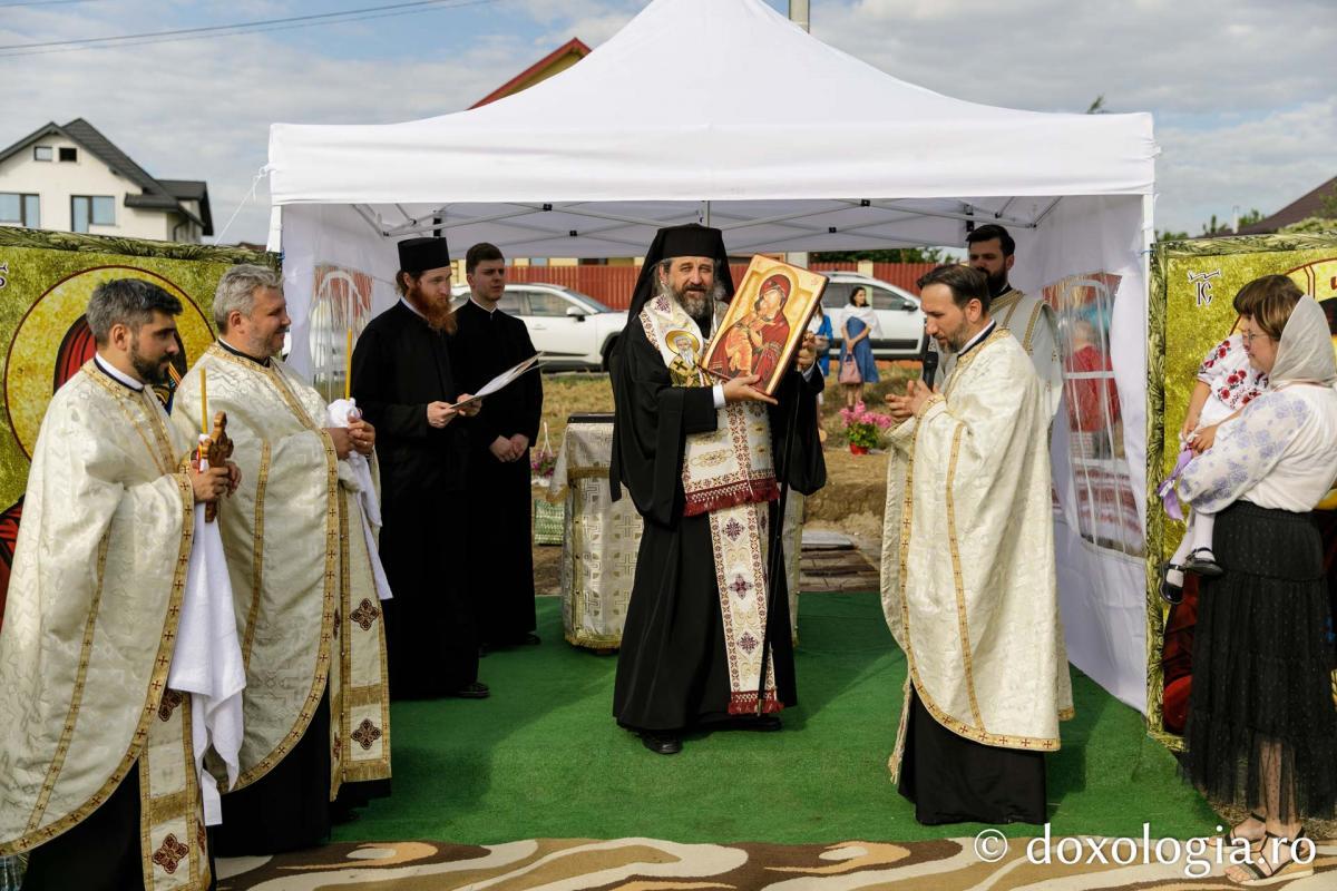 Cuvântul de mulțumire al preotului paroh / Foto: pr. Silviu Cluci