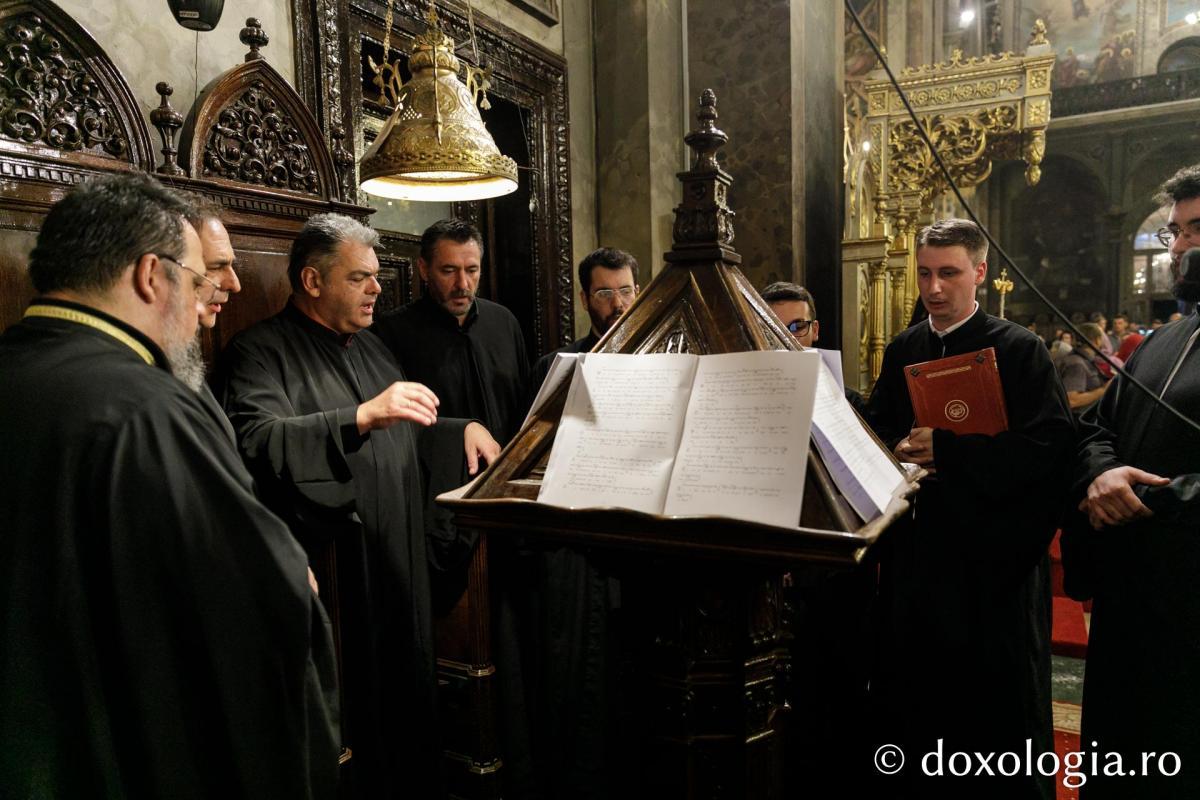 Slujba Privegherii în cinstea Acoperământului Maicii Domnului/ Foto: pr. Silviu Cluci