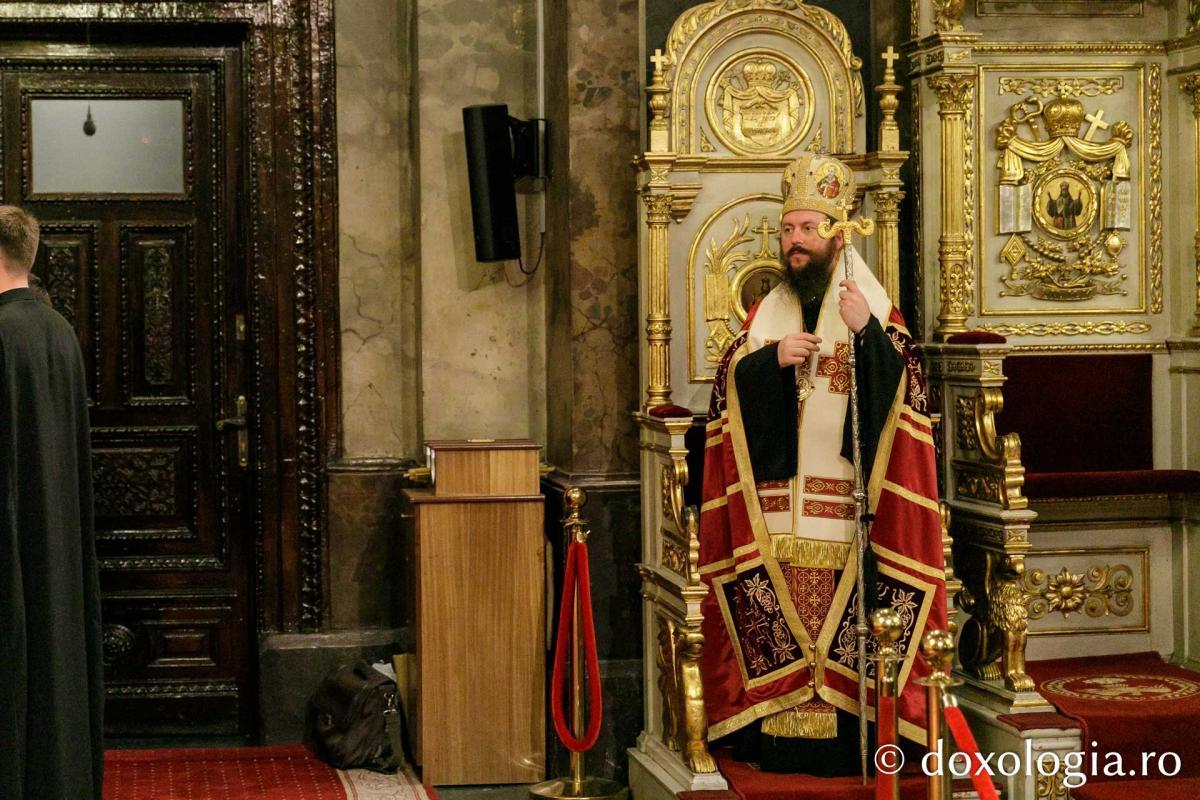 Slujba Privegherii în cinstea Acoperământului Maicii Domnului/ Foto: pr. Silviu Cluci