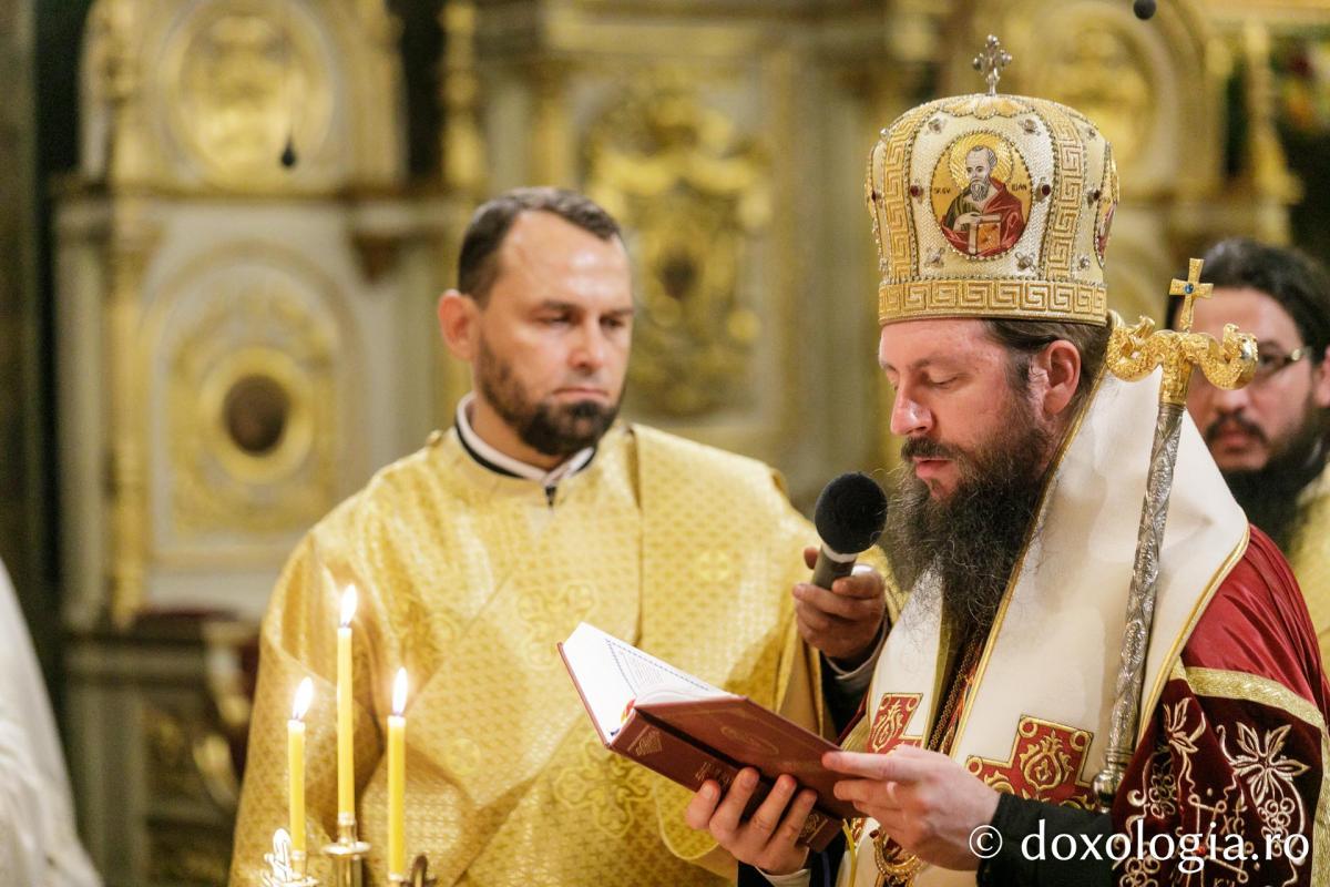 Slujba Privegherii în cinstea Acoperământului Maicii Domnului/ Foto: pr. Silviu Cluci