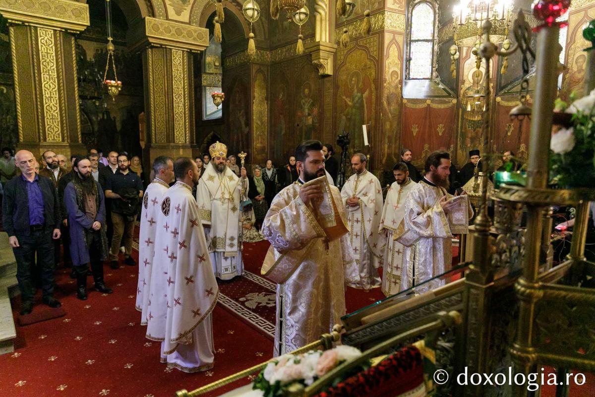 Liturghie Arhierească în debutul celei de-a șasea ediții a Festivalului de Muzică Bizantină de la Iași / Foto: pr. Silviu Cluci