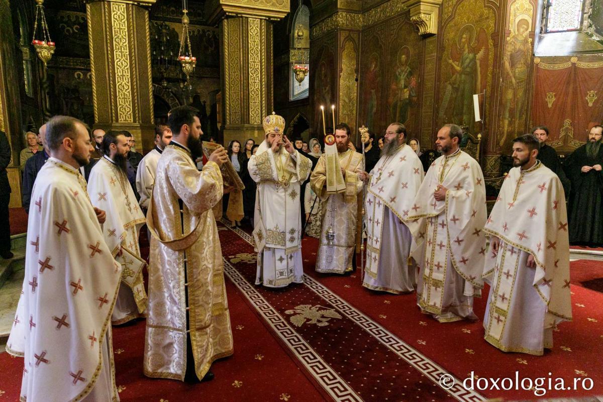 Liturghie Arhierească în debutul celei de-a șasea ediții a Festivalului de Muzică Bizantină de la Iași / Foto: pr. Silviu Cluci