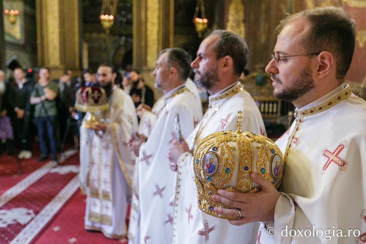 Liturghie Arhierească în debutul celei de-a șasea ediții a Festivalului de Muzică Bizantină de la Iași / Foto: pr. Silviu Cluci