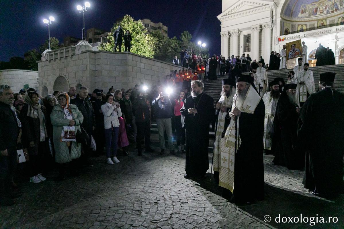 Întâmpinarea cinstitelor moaște ale Sfântului Ierarh Andrei Criteanul / Foto: pr. Silviu Cluci