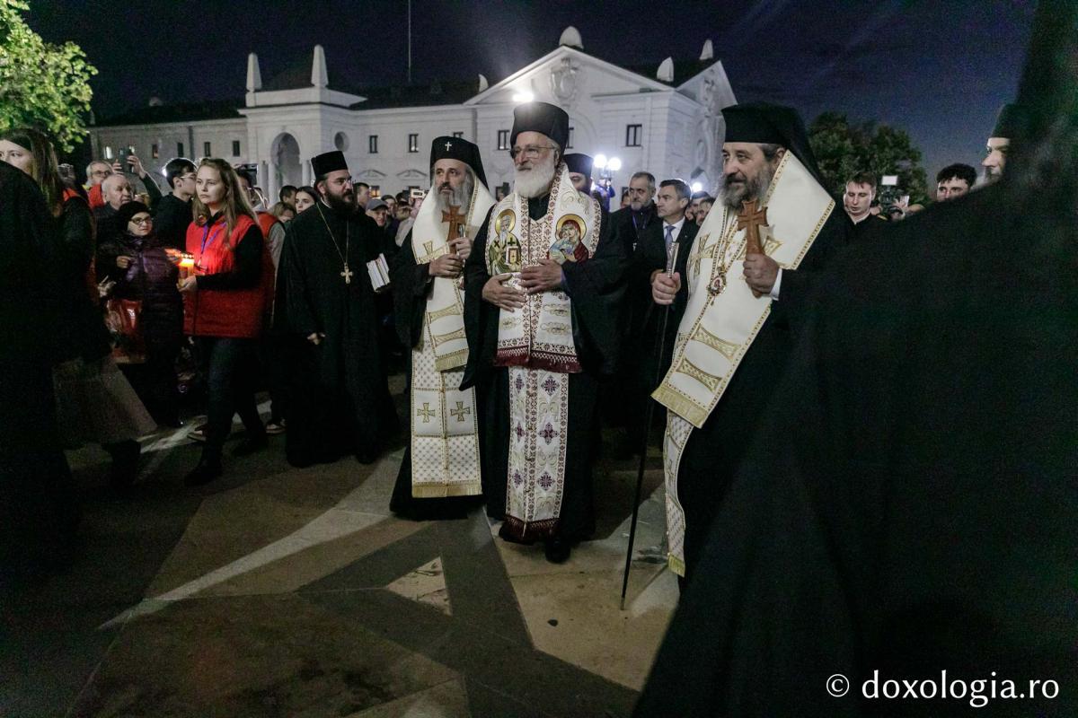 Întâmpinarea cinstitelor moaște ale Sfântului Ierarh Andrei Criteanul / Foto: pr. Silviu Cluci