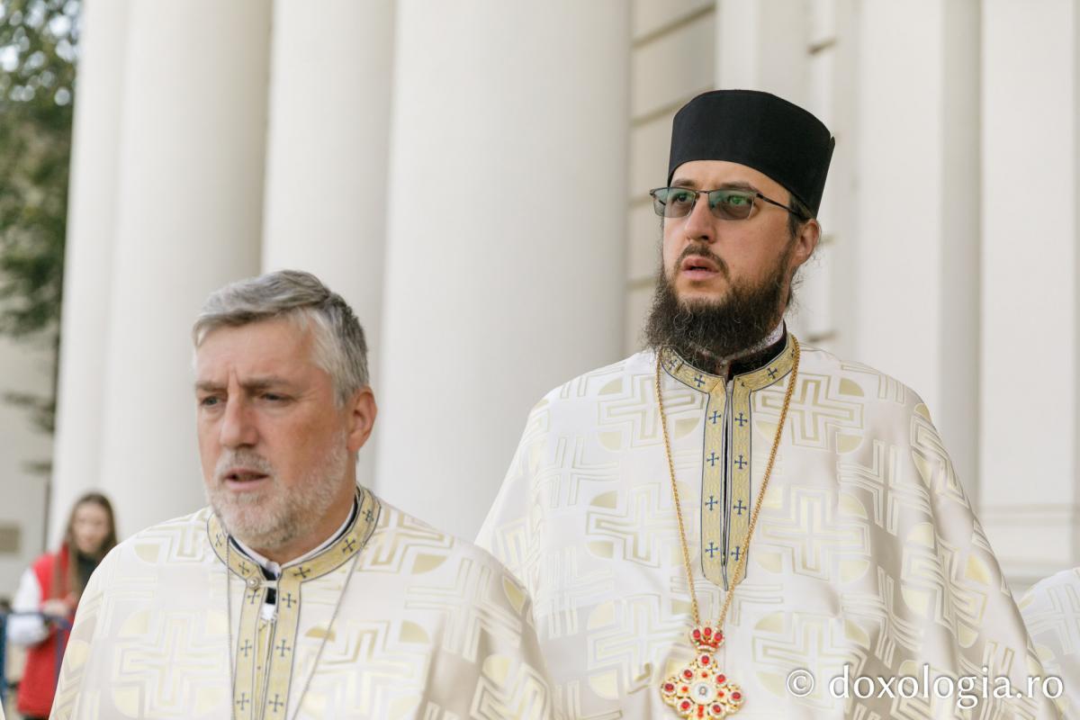 PS Damaschin Dorneanul a slujit Sfânta Liturghie în a șasea zi a Hramului Sfintei Parascheva / Foto: pr. Silviu Cluci