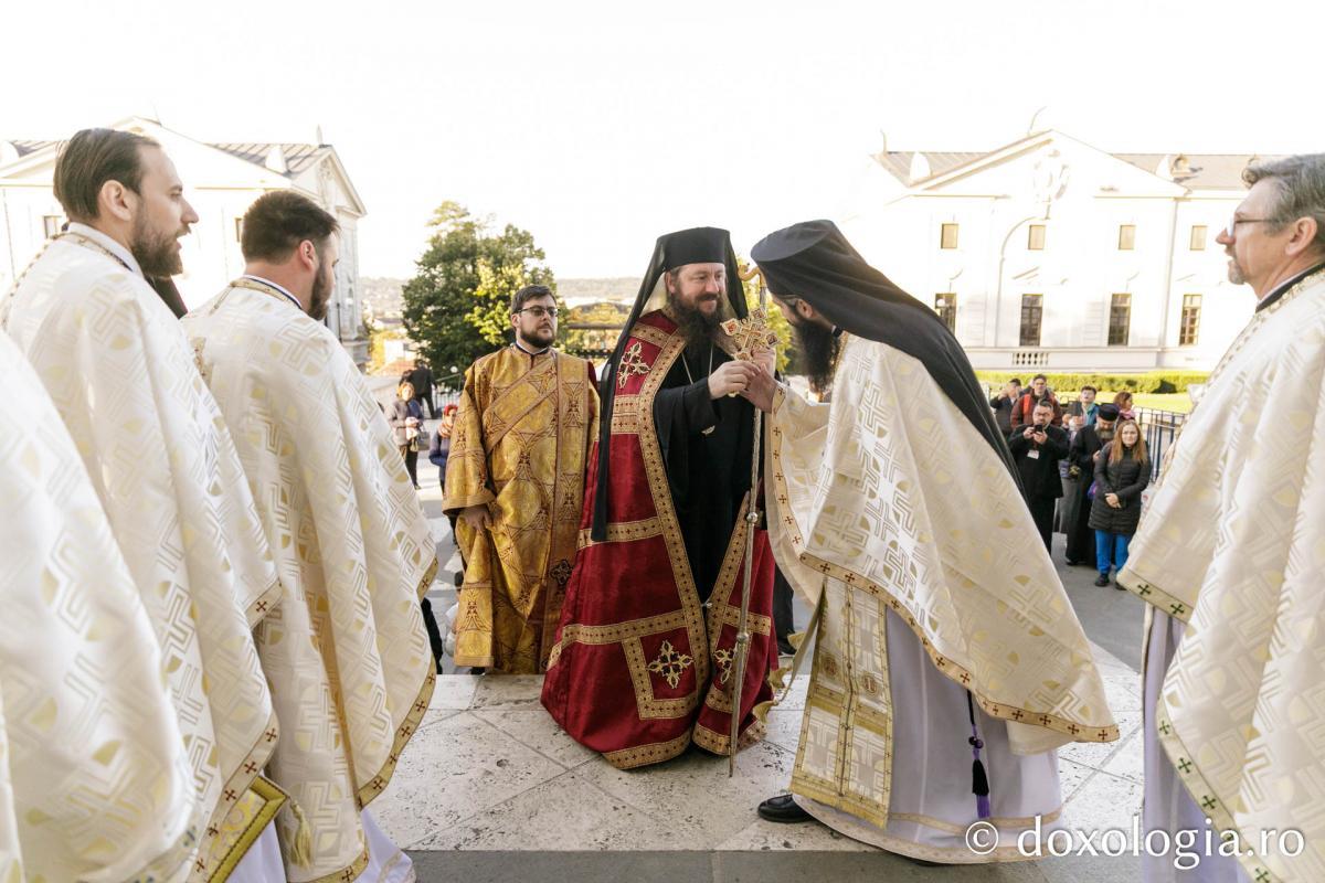 PS Damaschin Dorneanul a slujit Sfânta Liturghie în a șasea zi a Hramului Sfintei Parascheva / Foto: pr. Silviu Cluci