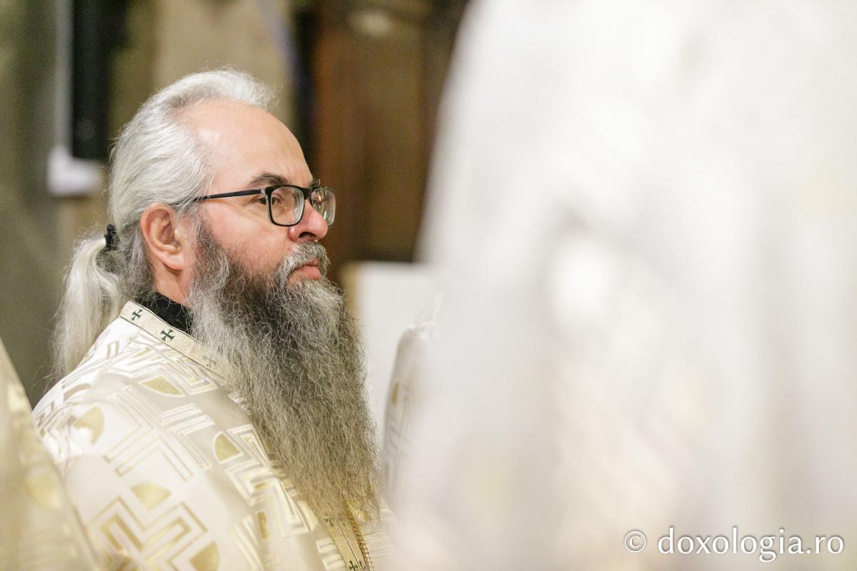 PS Damaschin Dorneanul a slujit Sfânta Liturghie în a șasea zi a Hramului Sfintei Parascheva / Foto: pr. Silviu Cluci