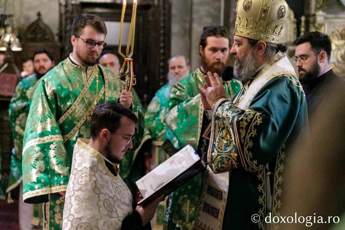 PS Nichifor Botoșăneanul a slujit la Catedrala Mitropolitană din Iași / Foto: pr. Silviu Cluci PS Nichifor Botoșăneanul a slujit la Catedrala Mitropolitană din Iași / Foto: pr. Silviu Cluci