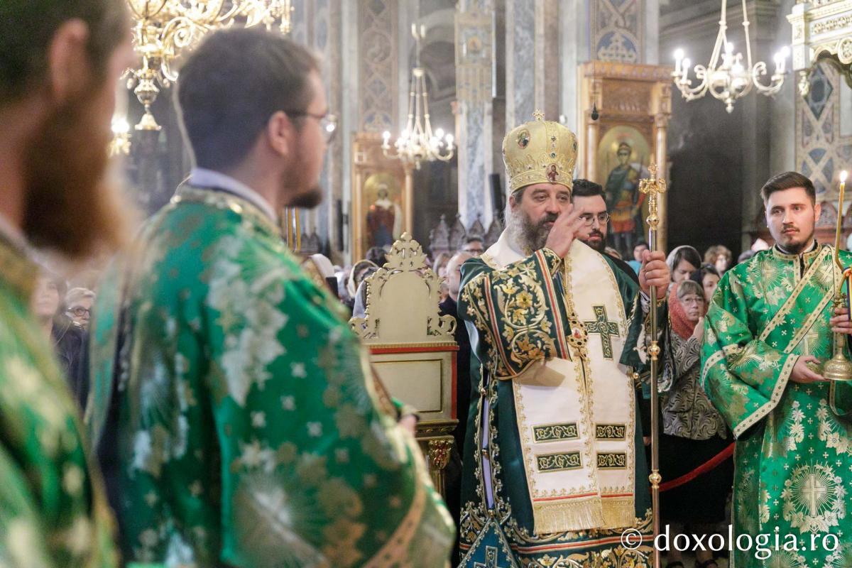 PS Nichifor Botoșăneanul a slujit la Catedrala Mitropolitană din Iași / Foto: pr. Silviu Cluci PS Nichifor Botoșăneanul a slujit la Catedrala Mitropolitană din Iași / Foto: pr. Silviu Cluci