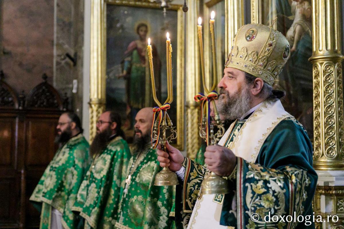 PS Nichifor Botoșăneanul a slujit la Catedrala Mitropolitană din Iași / Foto: pr. Silviu Cluci PS Nichifor Botoșăneanul a slujit la Catedrala Mitropolitană din Iași / Foto: pr. Silviu Cluci