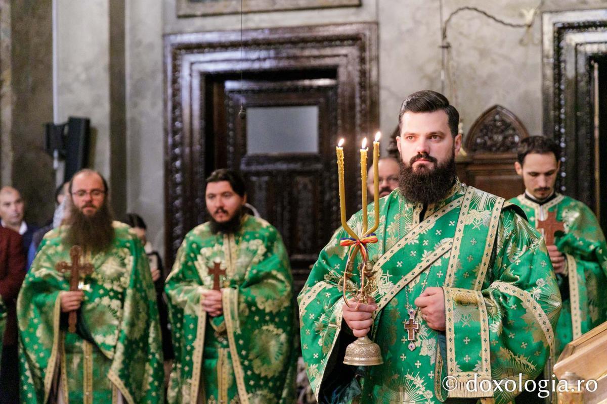 PS Nichifor Botoșăneanul a slujit la Catedrala Mitropolitană din Iași / Foto: pr. Silviu Cluci PS Nichifor Botoșăneanul a slujit la Catedrala Mitropolitană din Iași / Foto: pr. Silviu Cluci