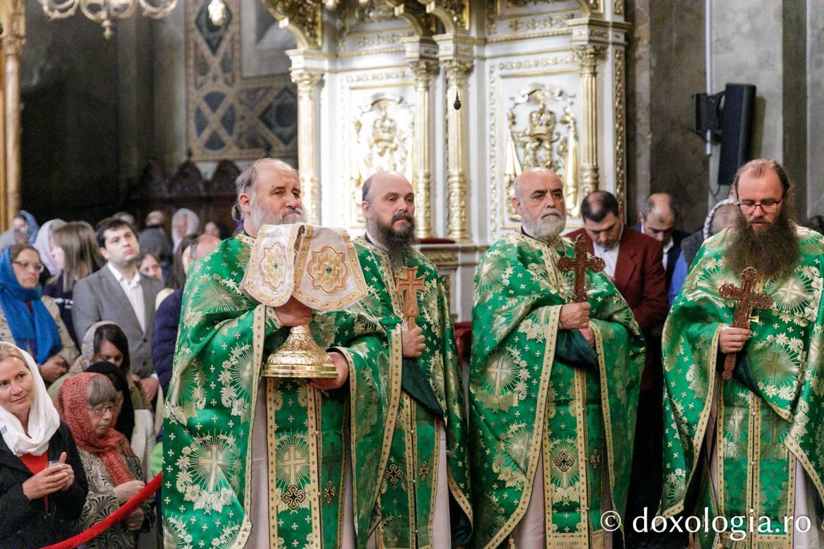 PS Nichifor Botoșăneanul a slujit la Catedrala Mitropolitană din Iași / Foto: pr. Silviu Cluci PS Nichifor Botoșăneanul a slujit la Catedrala Mitropolitană din Iași / Foto: pr. Silviu Cluci