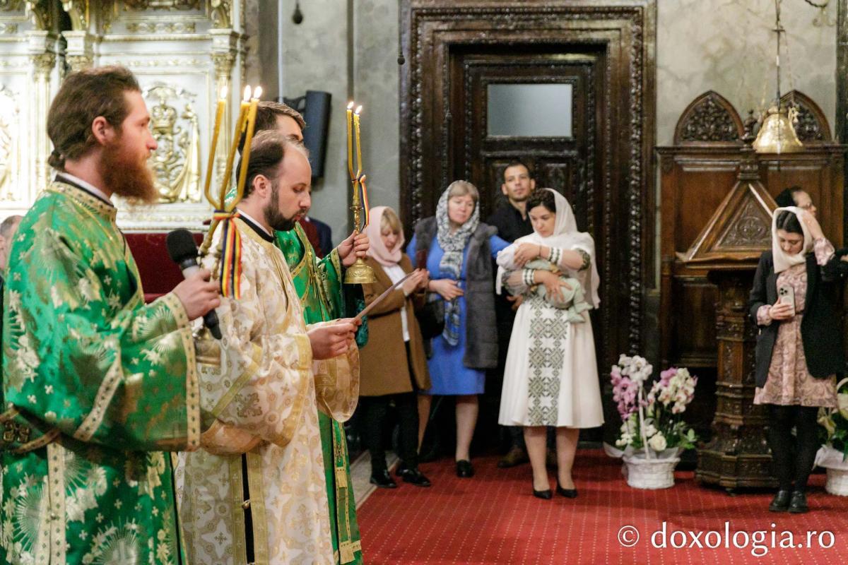 PS Nichifor Botoșăneanul a slujit la Catedrala Mitropolitană din Iași / Foto: pr. Silviu Cluci PS Nichifor Botoșăneanul a slujit la Catedrala Mitropolitană din Iași / Foto: pr. Silviu Cluci