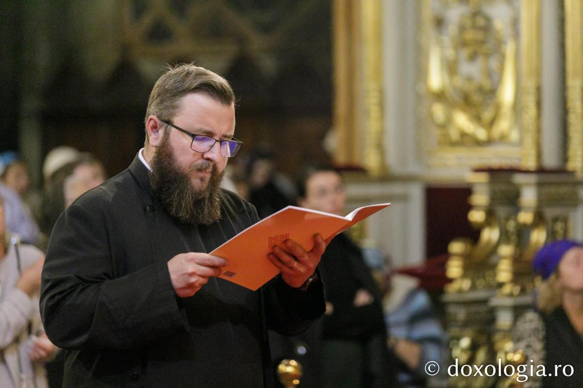 Priveghere la Catedrala Mitropolitană din Iași în cinstea Sfântului Apostol Andrei / Foto: pr. Silviu Cluci