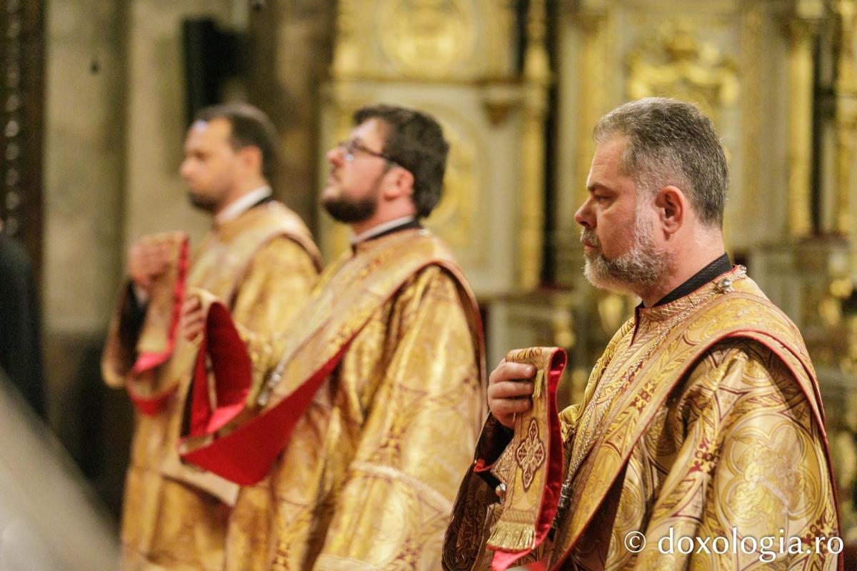 Priveghere la Catedrala Mitropolitană din Iași în cinstea Sfântului Apostol Andrei / Foto: pr. Silviu Cluci