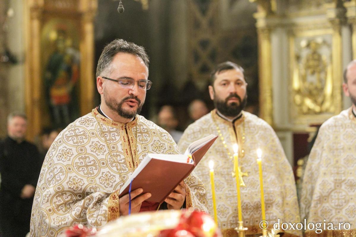 Priveghere la Catedrala Mitropolitană din Iași în cinstea Sfântului Apostol Andrei / Foto: pr. Silviu Cluci