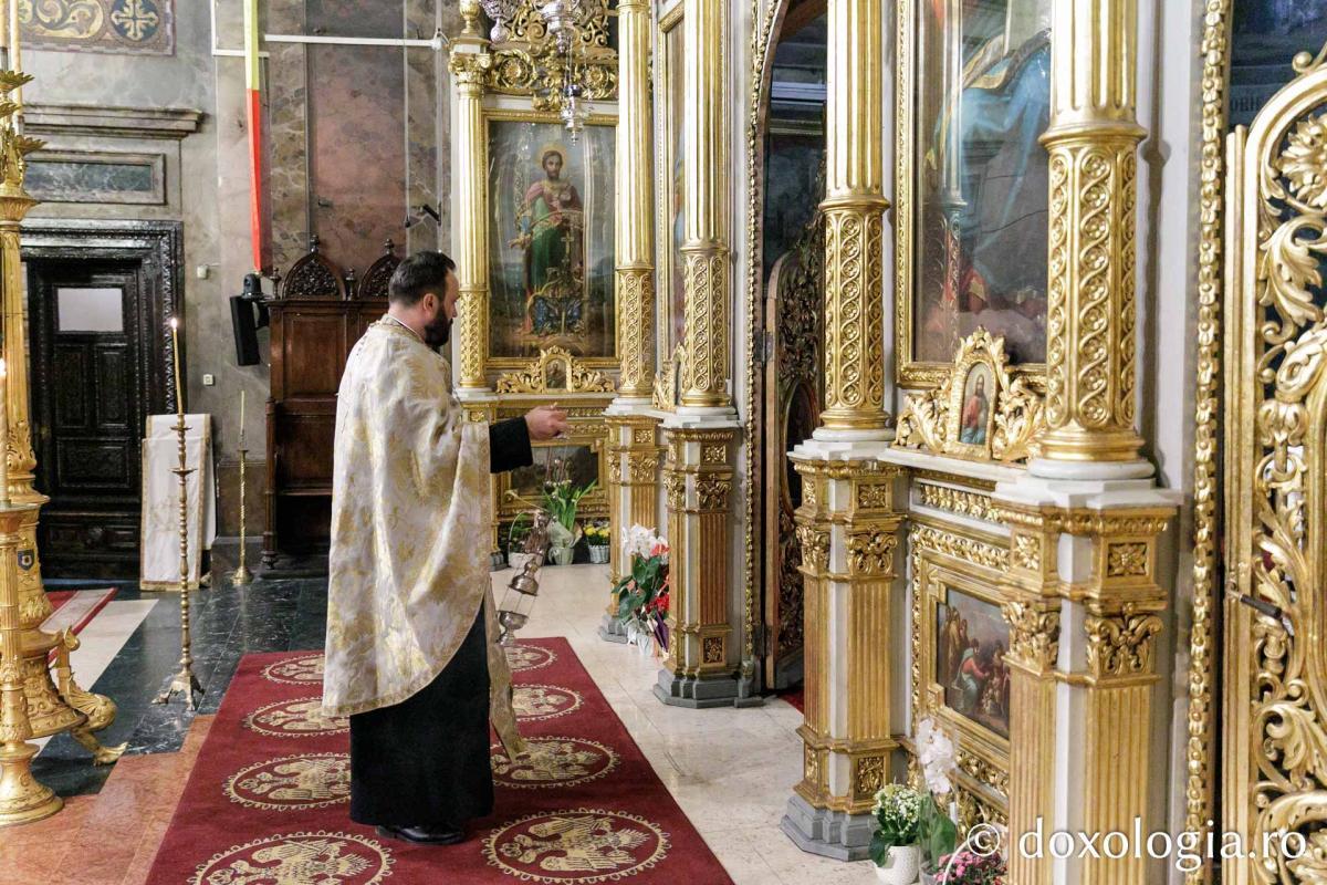 Priveghere în cinstea Sfântului Ierarh Andrei Criteanul la Catedrala Mitropolitană din Iași / Foto: pr. Silviu Cluci