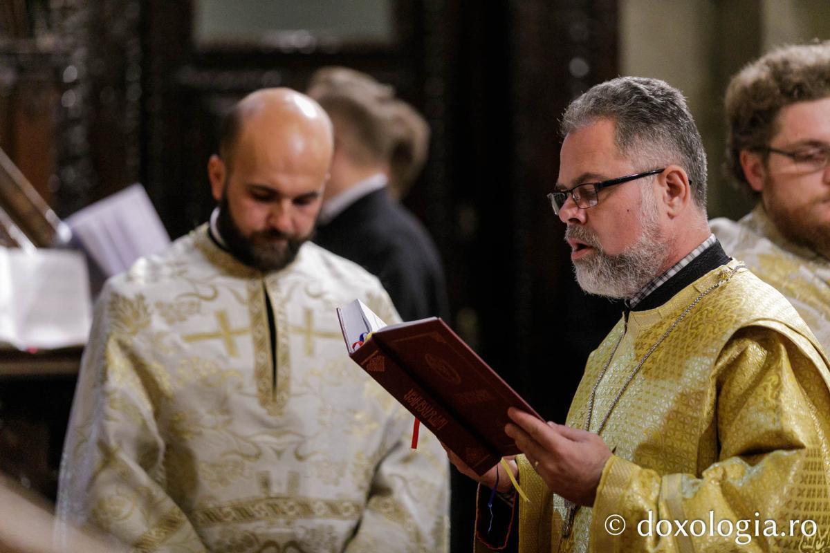 Priveghere în cinstea Sfântului Ierarh Andrei Criteanul la Catedrala Mitropolitană din Iași / Foto: pr. Silviu Cluci